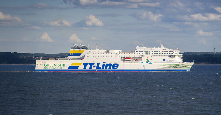 Prom TT-Line płynący do Landskrony