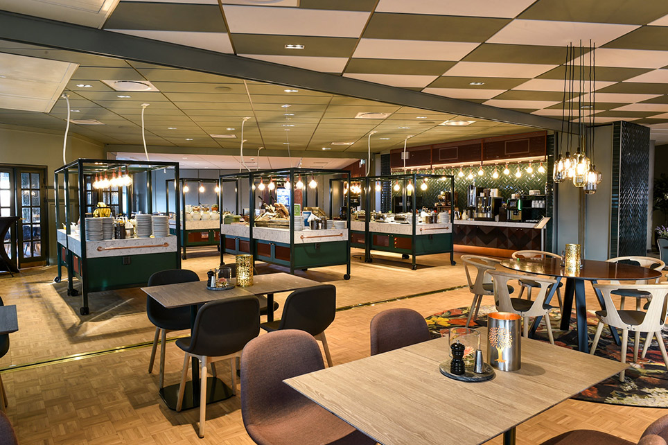 wnętrze restauracji hotelowej
