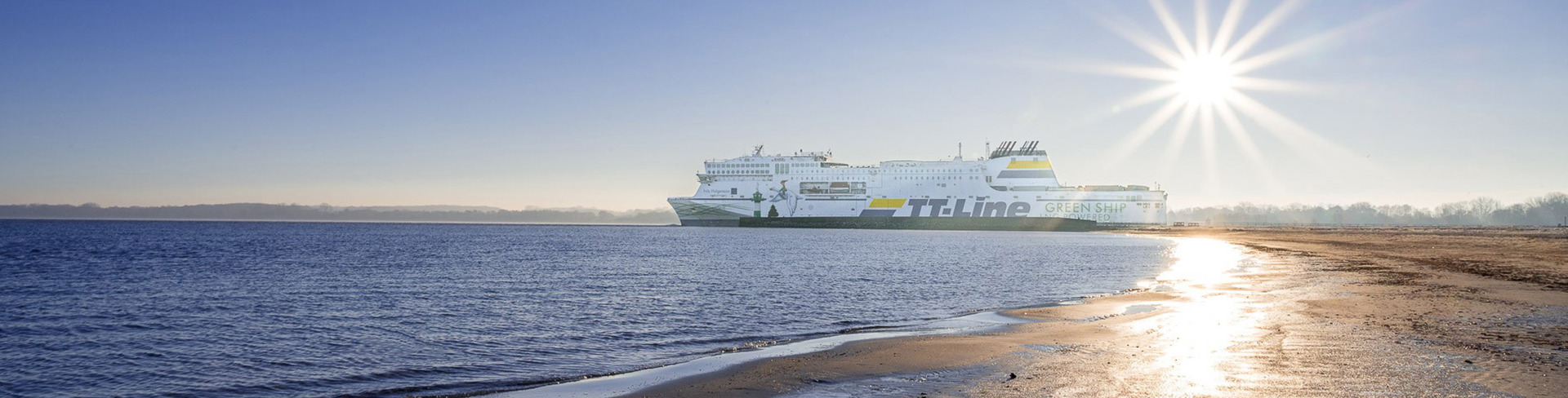 Timetable-Rostock-Trelleborg-TT-Line-ferry-Nils-Holgersson-at-sea-close-to-the-beach