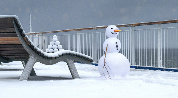 Schneemann an Bord einer TT-Line Fähre