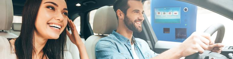 Self-Check-in-happy-couple-in-car