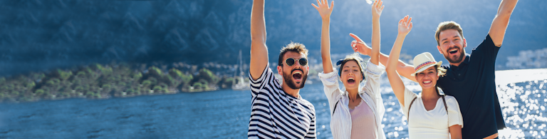Färgglad stad med olika fina hus